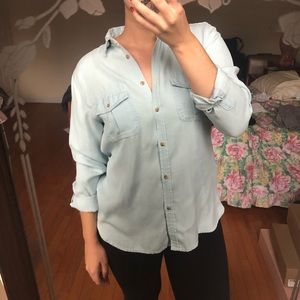 AE button-up soft chambray collared shirt size S